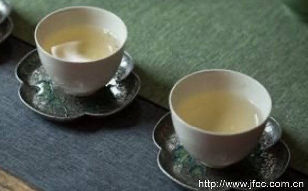 白牡丹茶是红茶还是绿茶
