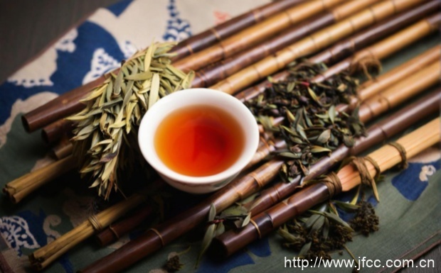 人参乌龙茶的好处和坏处